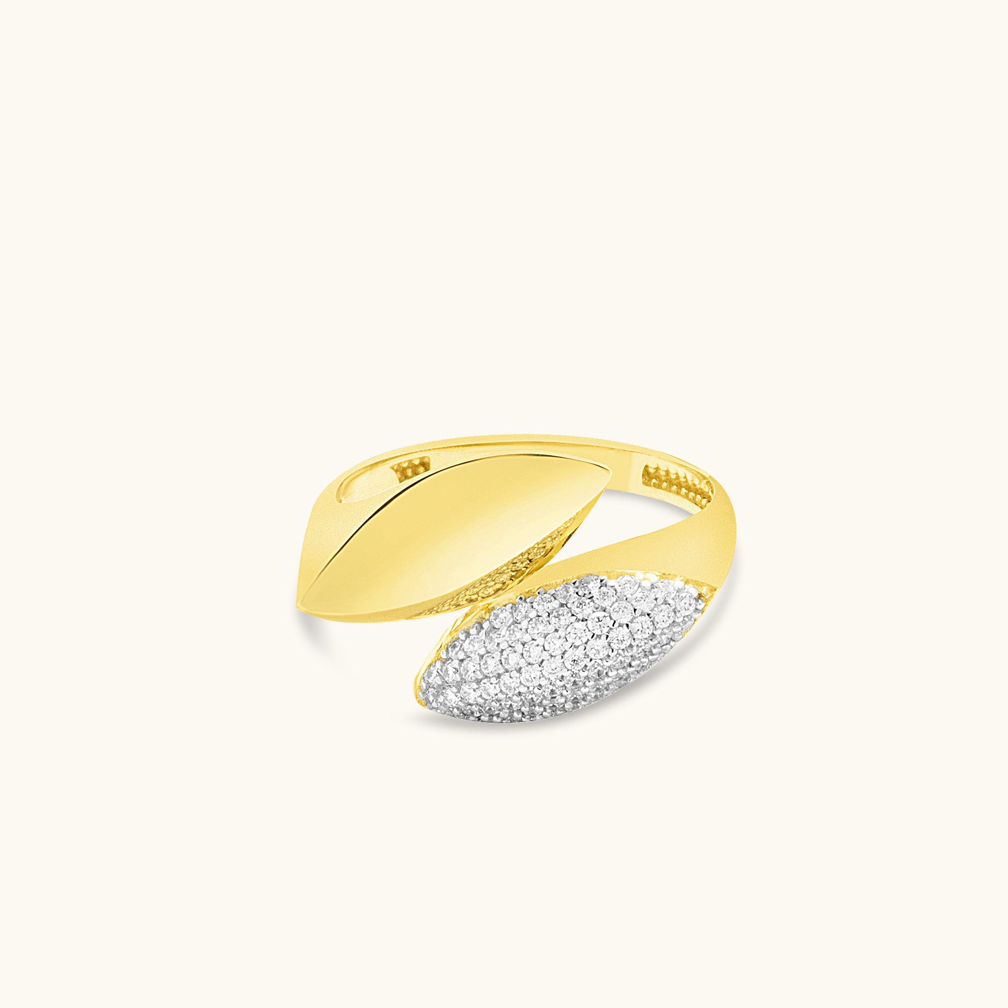 Moonlight Hug Bold Pavé Bypass Dome Gold Ring