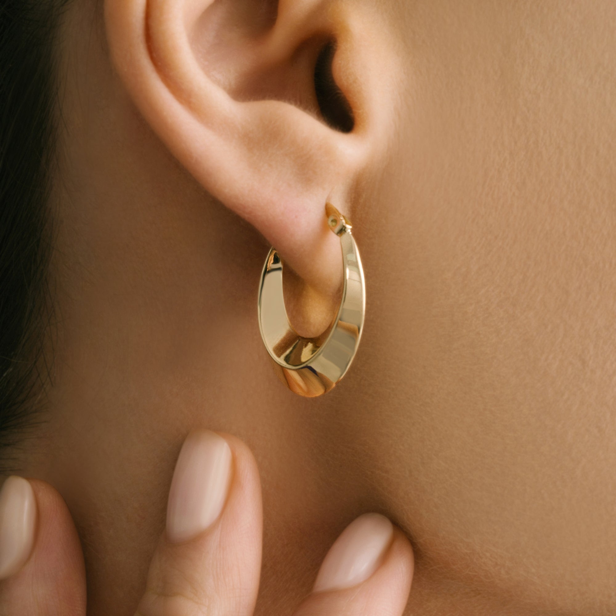 Minimal Hoop Gold Earrings