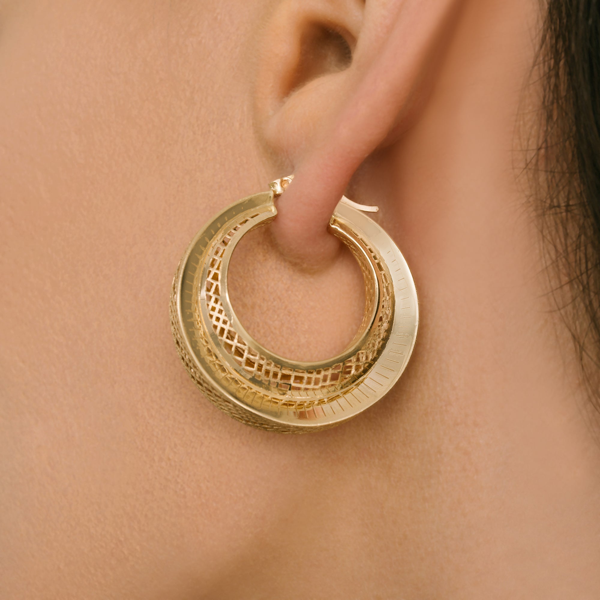 Geometric Line Edge Sun Hoop Earrings