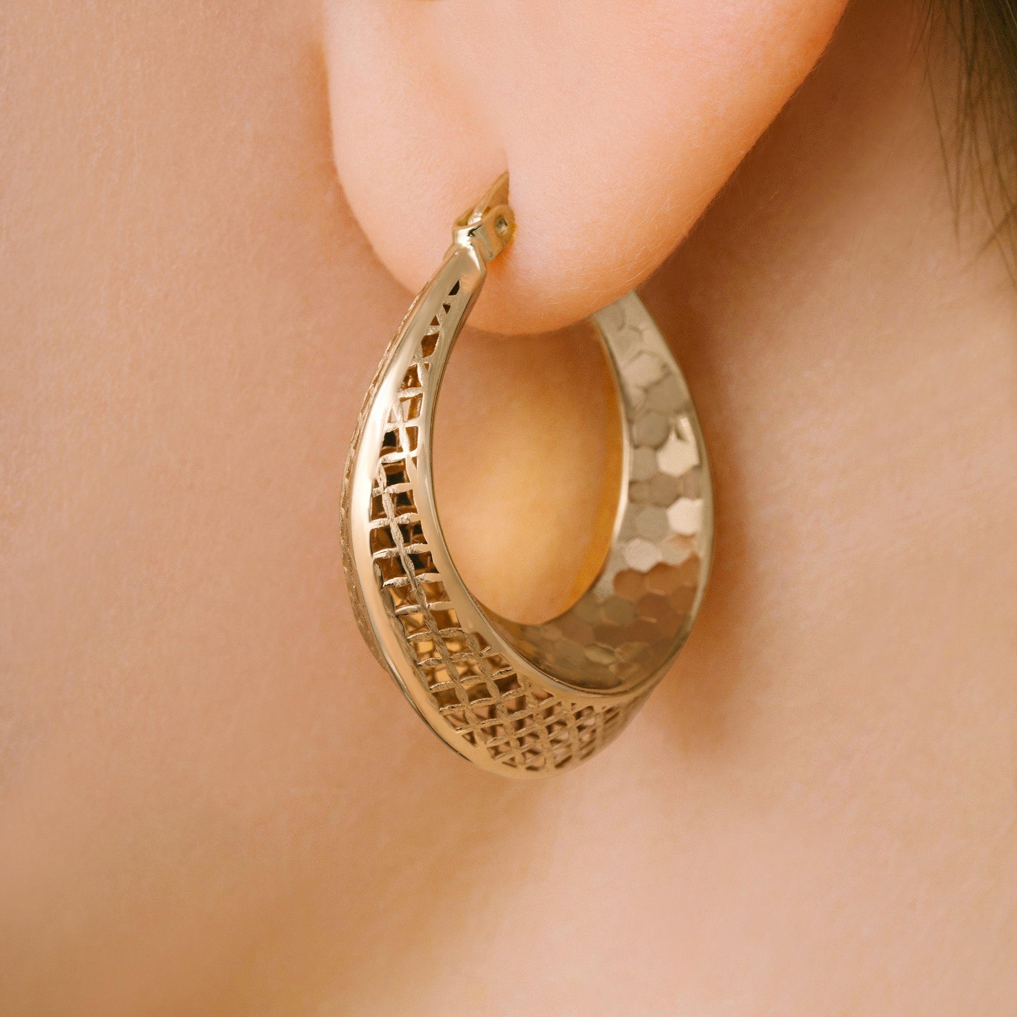 Honeycomb and Geometric Patterned Small Hoop Earrings