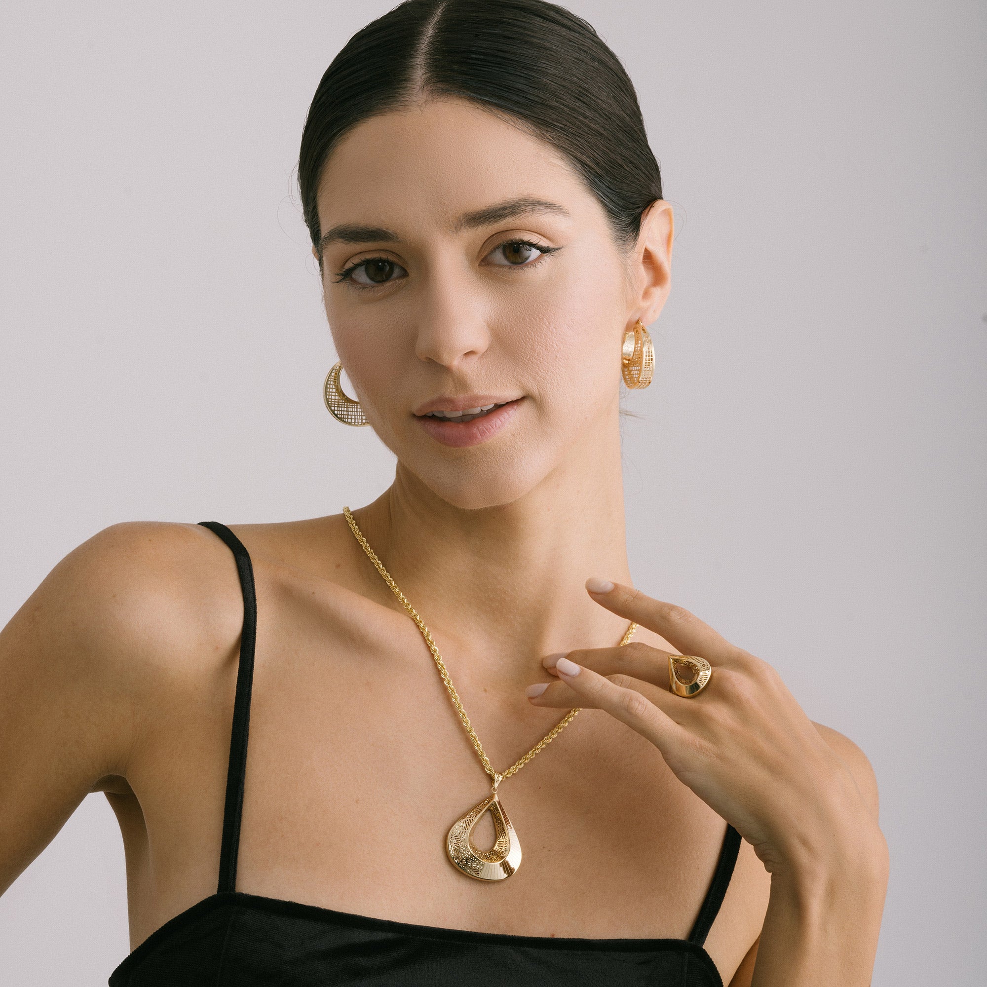 Eternal Flow Teardrop Ring